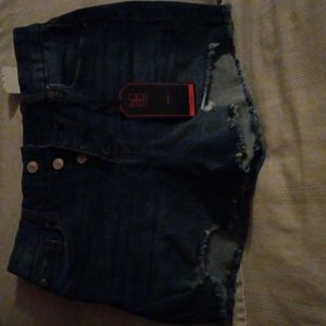 No boundaries high rise mom shorts